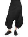 Rundholz - wadenlange Hose mit tiefem Schritt und Bubbles an den Seiten - black - 1251630104